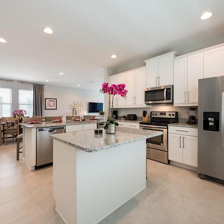 Vibrant Home By Rentyl Near Disney With Private Pool, Foosball Table & Resort Amenities - 7418M Orlando Exteriör bild